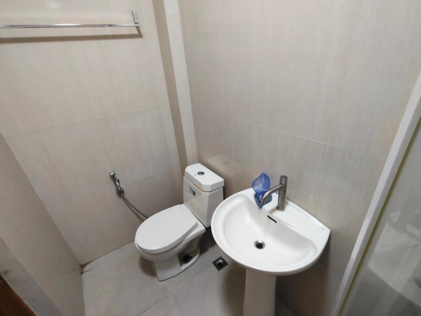 La Belladoza Near Airport Hotel Paranaque City ภายนอก รูปภาพ