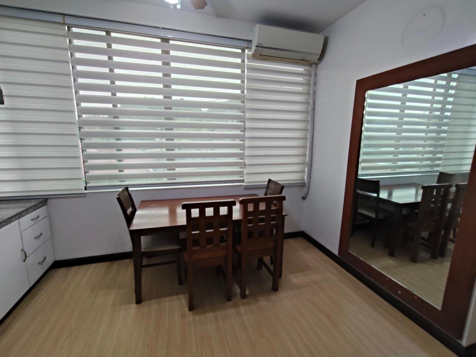 La Belladoza Near Airport Hotel Paranaque City ภายนอก รูปภาพ