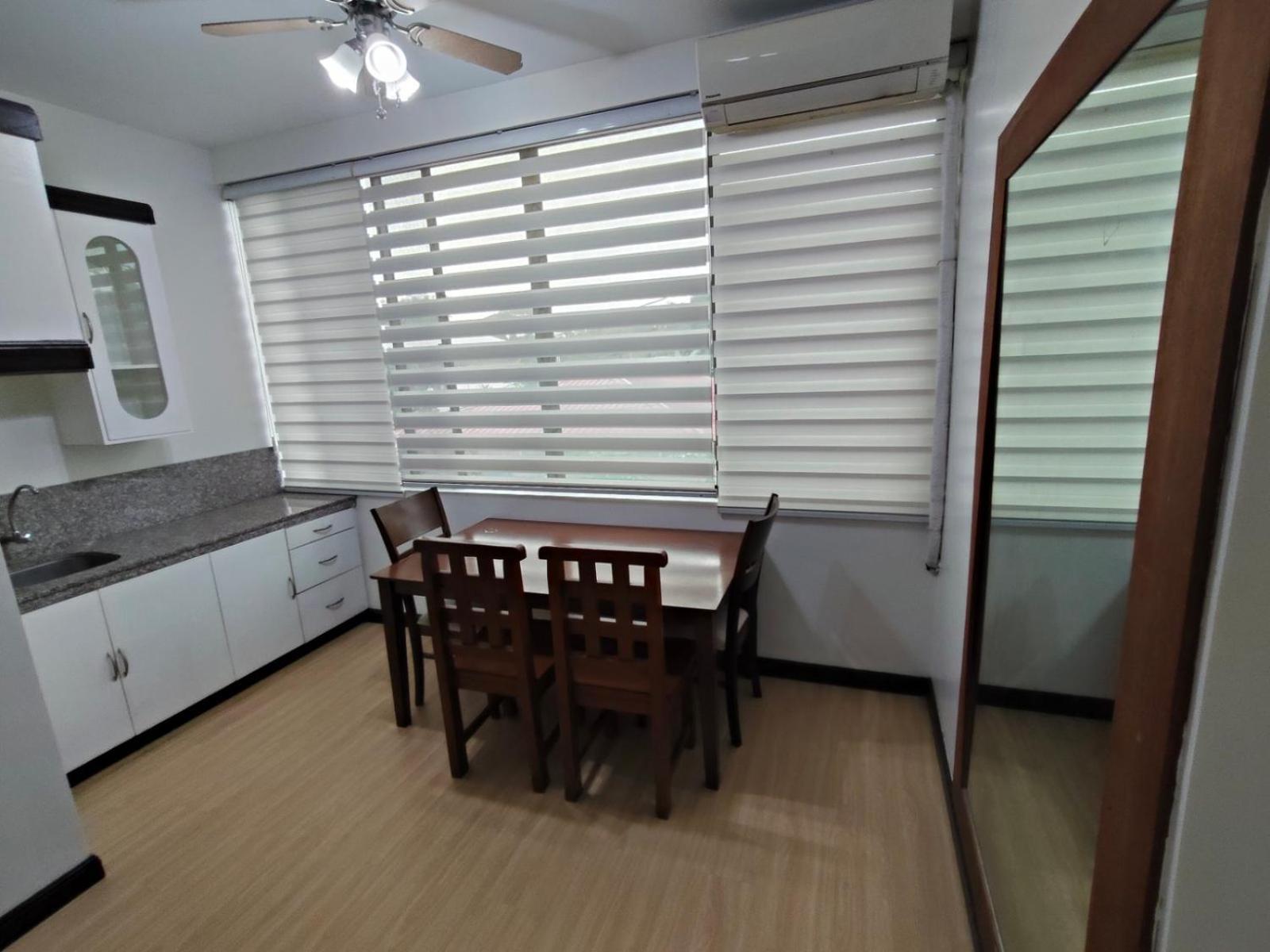La Belladoza Near Airport Hotel Paranaque City ภายนอก รูปภาพ