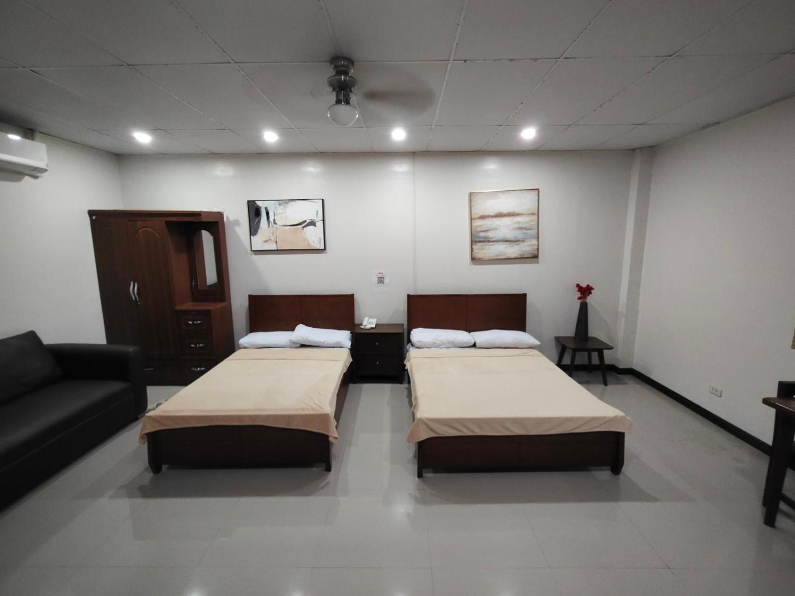 La Belladoza Near Airport Hotel Paranaque City ภายนอก รูปภาพ
